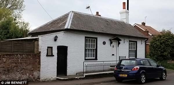 Curiosities and bonus pictures