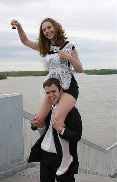How Russian youth celebrates their graduation day (60 pics)
