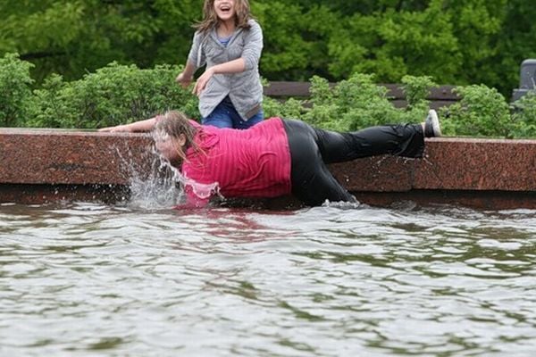 How Russian youth celebrates their graduation day (60 pics)