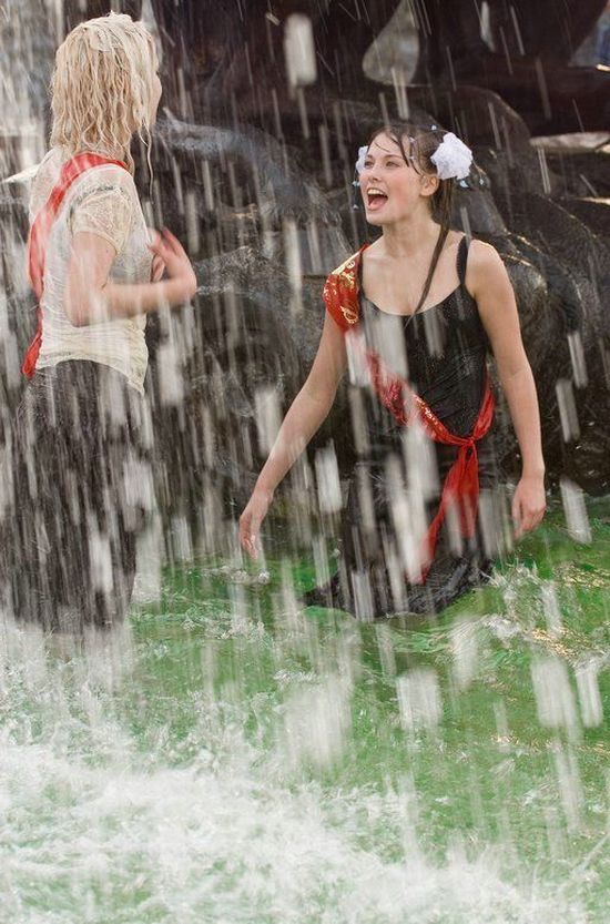 How Russian youth celebrates their graduation day (60 pics)