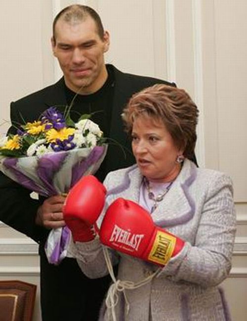 Politics is a delicate thing (51 pics)