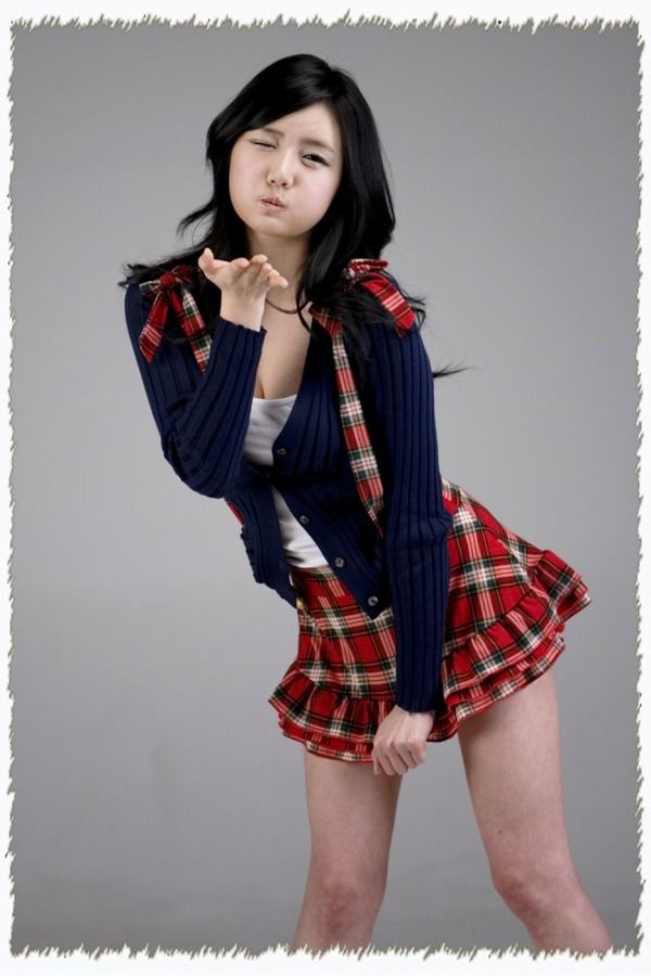 How they pose in Asia (64 pics)