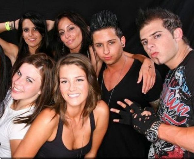 Do you like douchebags? (67 pics)