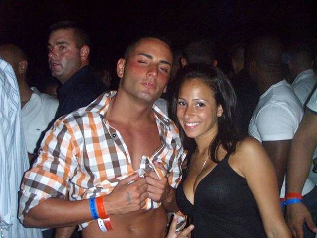 Do you like douchebags? (67 pics)