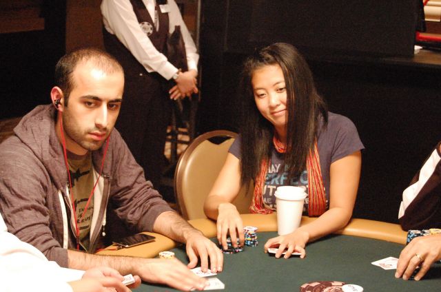 Girls of the World Series of Poker (27 pics)