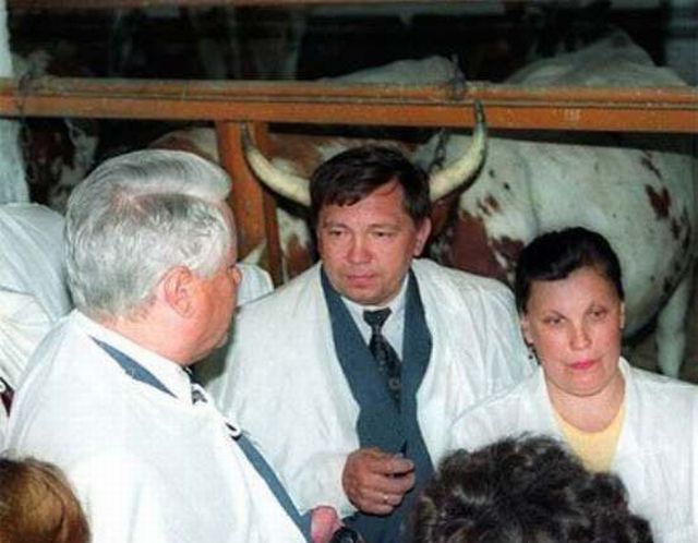 Politics is a delicate thing. Part 2 (75 pics)