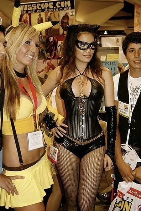 Jessica Nigri in a Pokemon costume (36 pics)