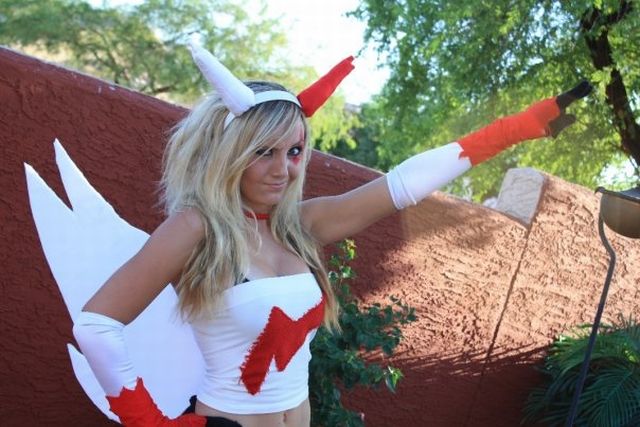 Jessica Nigri in a Pokemon costume (36 pics)