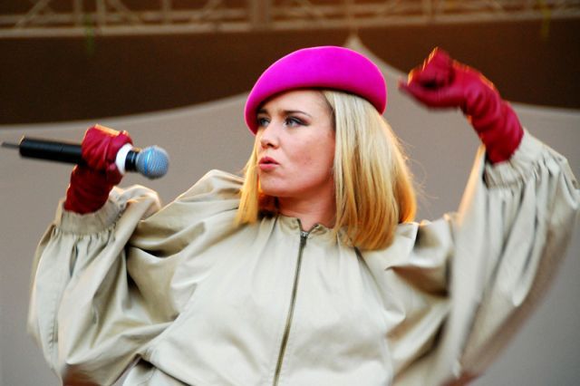 Lady Gaga vs Roisin Murphy (39 pics)