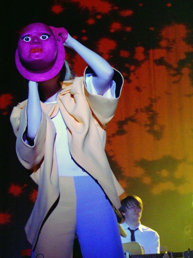 Lady Gaga vs Roisin Murphy (39 pics)