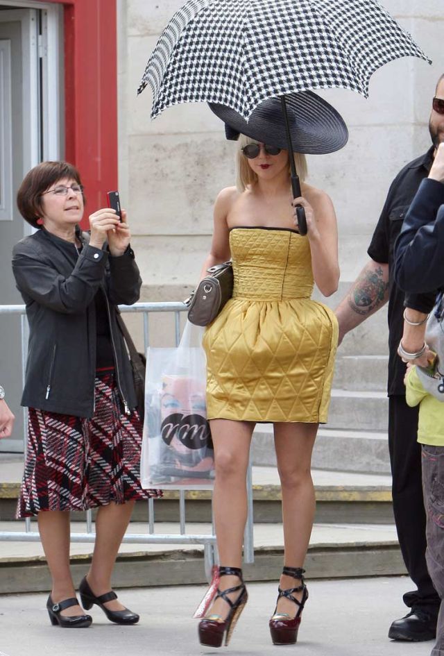 Lady Gaga vs Roisin Murphy (39 pics)