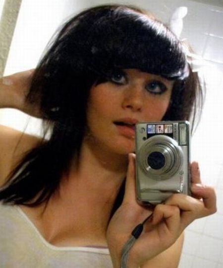 Nice fail - How not to enlarge your breast with Photoshop )) (1 pic) Nice fail - How not to enlarge your breast with Photoshop )) (1 pic)