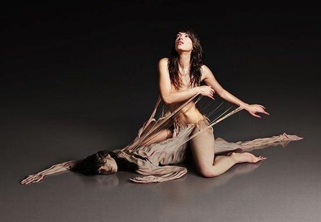 World’s Best Photo Retouching (76 pics)