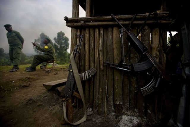 Life, death and money of mafia in the Congo (58 pics)