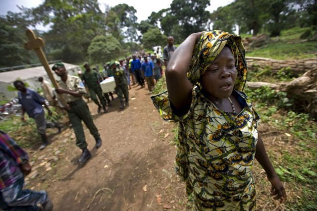 Life, death and money of mafia in the Congo (58 pics)