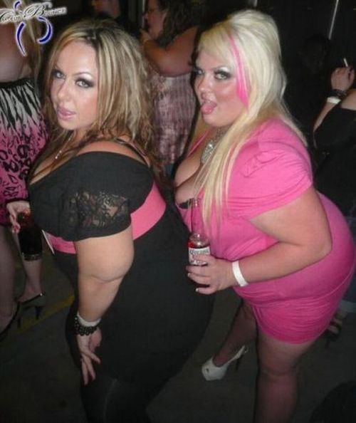 Night Clubs for Overweight People (20 pics)