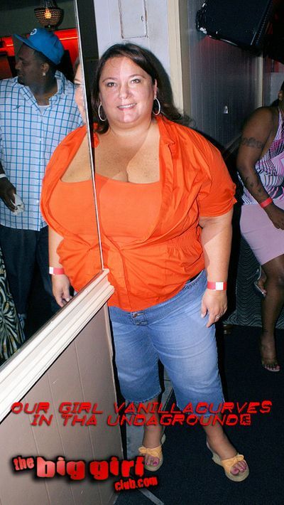 Night Clubs for Overweight People (20 pics)