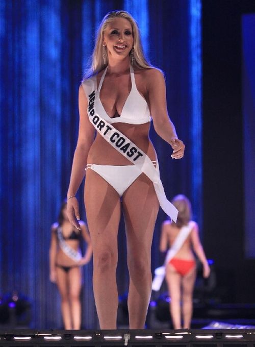 Miss California Bikini Contest (9 pics)