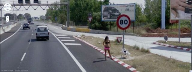 Prostitutes Spotted on Google Street View (24 pics)