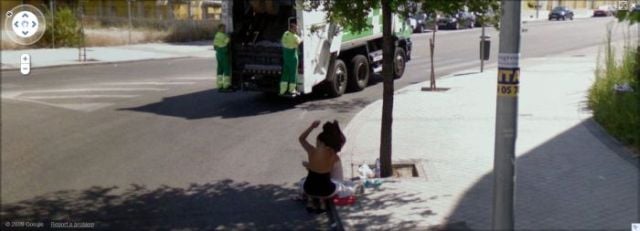Prostitutes Spotted on Google Street View (24 pics)