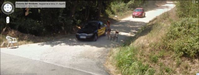 Prostitutes Spotted on Google Street View (24 pics)