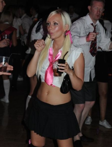 Sexy Girls from School Disco (100 pics)