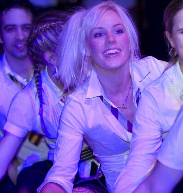 Sexy Girls from School Disco (100 pics)