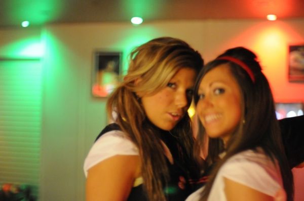 Sexy Girls from School Disco (100 pics)