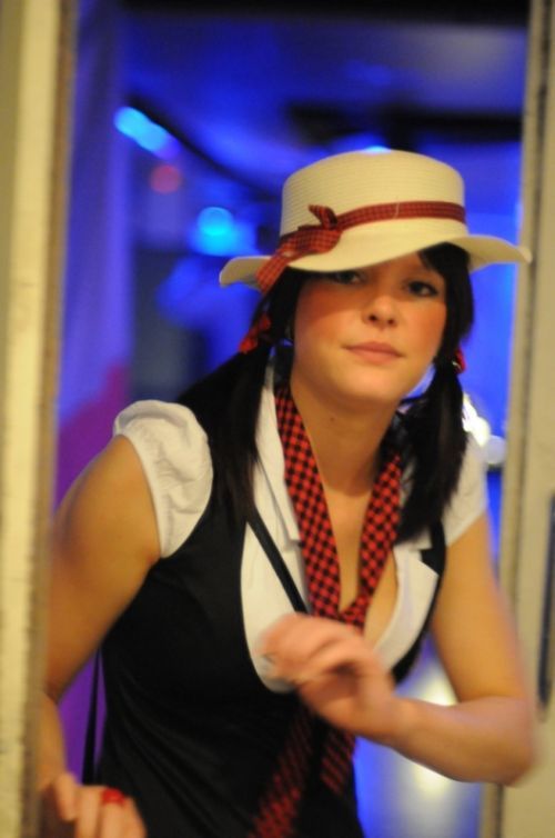 Sexy Girls from School Disco (100 pics)