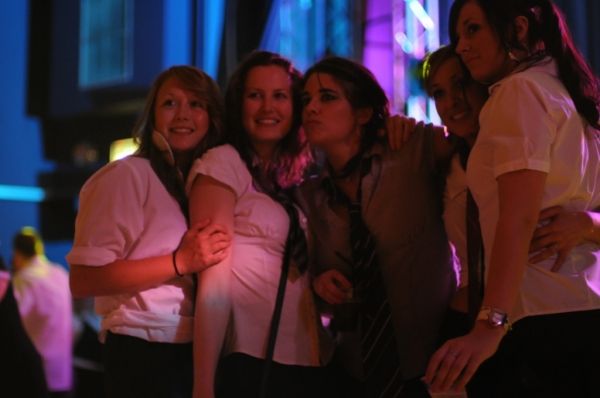 Sexy Girls from School Disco (100 pics)