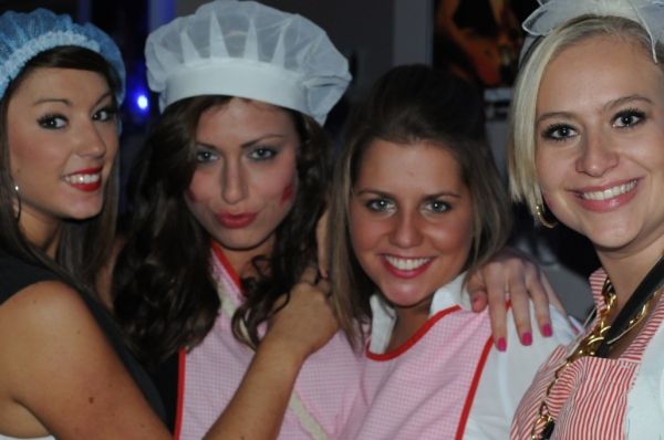 Sexy Girls from School Disco (100 pics)