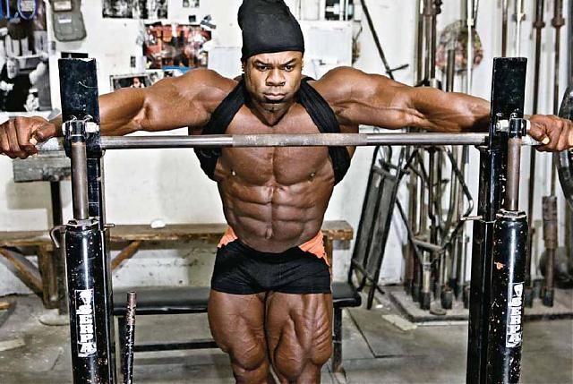Bodybuilders (90 pics)