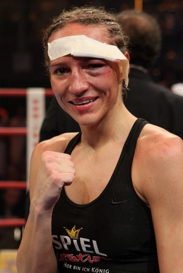 Women’s Boxing Is Not Less Violent than Men’s Boxing! (8 pics)