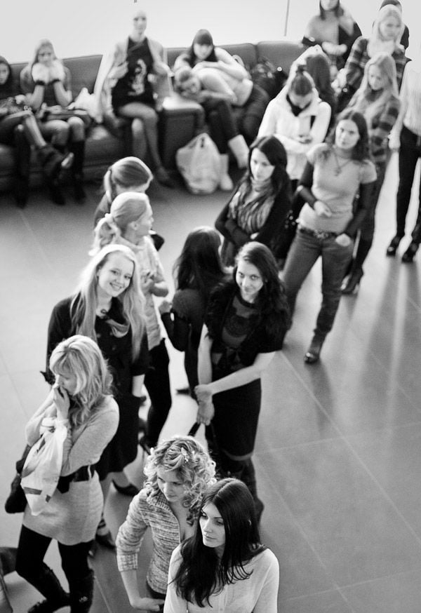 Casting Call (38 pics)