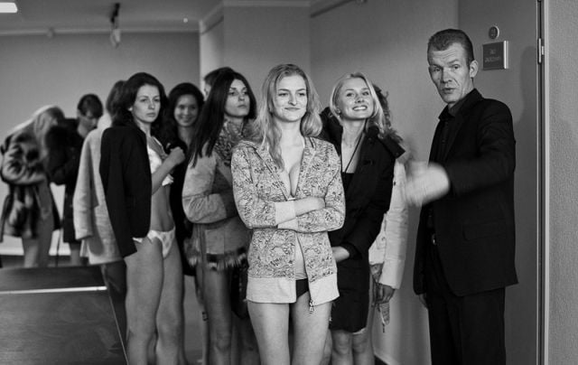 Casting Call (38 pics)