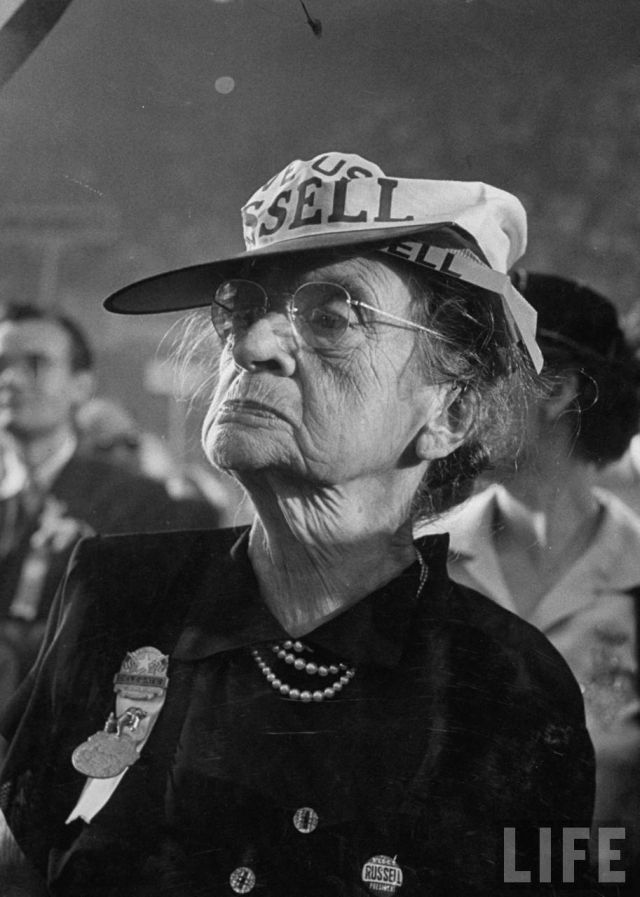 Life In The Funny Lane (44 pics)