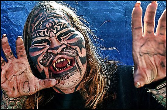 Strange Body Modifications (20 pics)