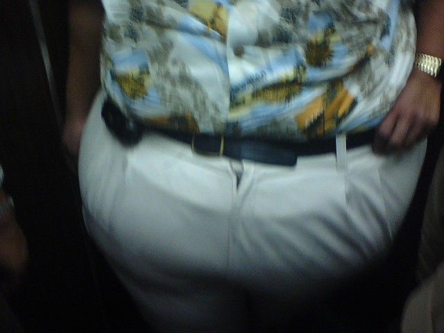 Butts In The Front (29 pics)