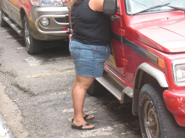 Butts In The Front (29 pics)