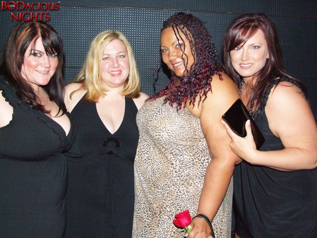 Night Clubs For Overweight People. Part 2 (47 pics)