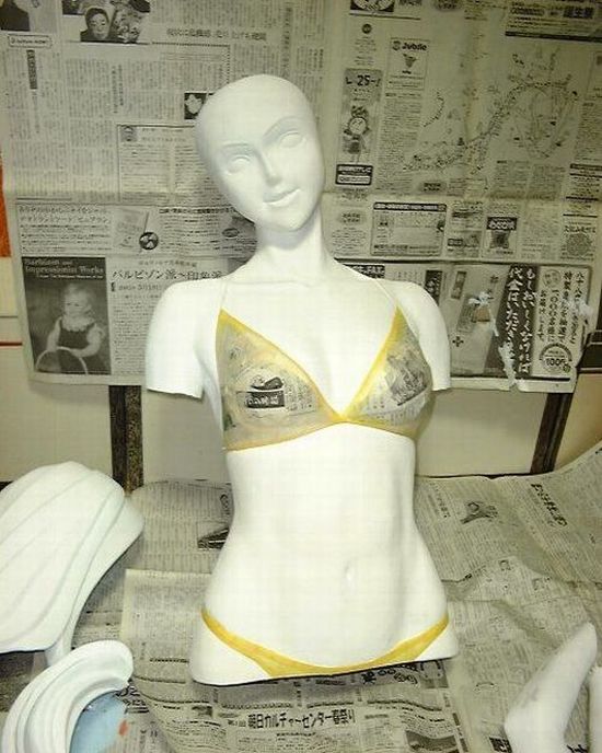 Sexy Girl Bikini PC Case Mod (19 pics)