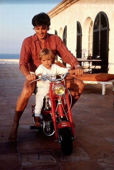 Rare Photographs of Celebrities. Part 2 (100 pics)