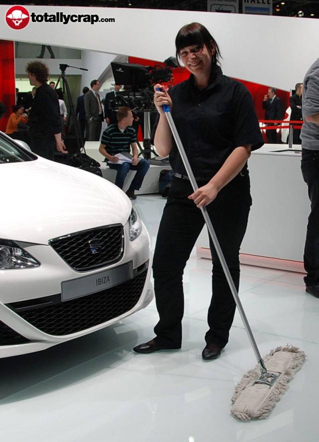 Hot Dolls at Geneva Autoshow 2010 (73 pics)