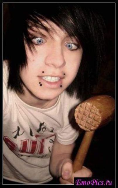 Hot Emo Boys (49 pics)