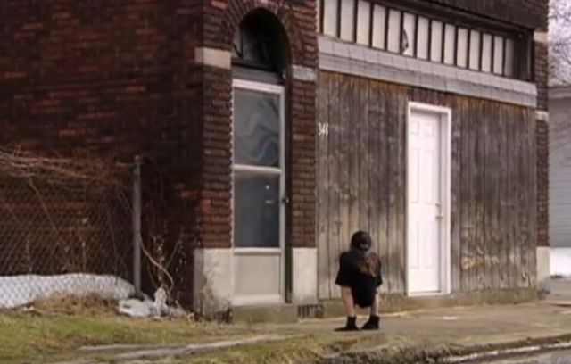 The Man with Half a Body! (33 pics)