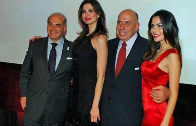 Don’t Tell Me It’s Love (31 pics)