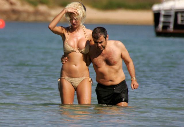 Don’t Tell Me It’s Love (31 pics)