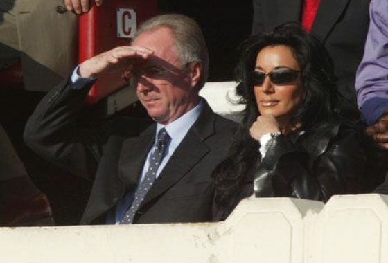 Don’t Tell Me It’s Love (31 pics)