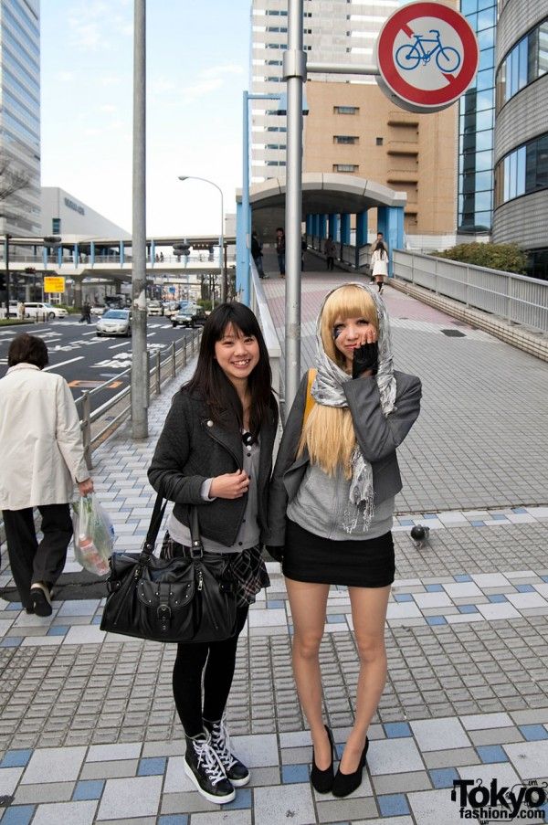 Gagamania in Tokyo (79 pics)