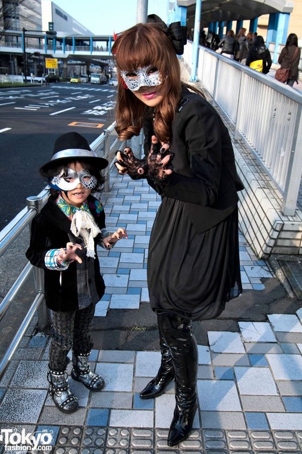 Gagamania in Tokyo (79 pics)